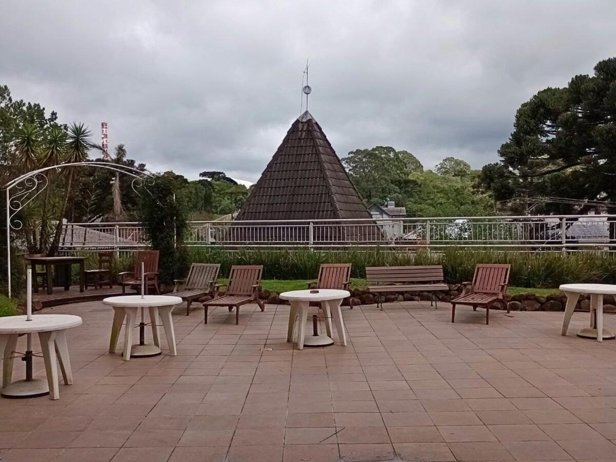 Apartamento No Residencial Village No Centro De Gramado, Com Piscina Aquecida E Hidromassagem Extérieur photo