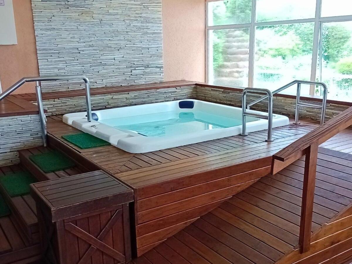 Apartamento No Residencial Village No Centro De Gramado, Com Piscina Aquecida E Hidromassagem Extérieur photo